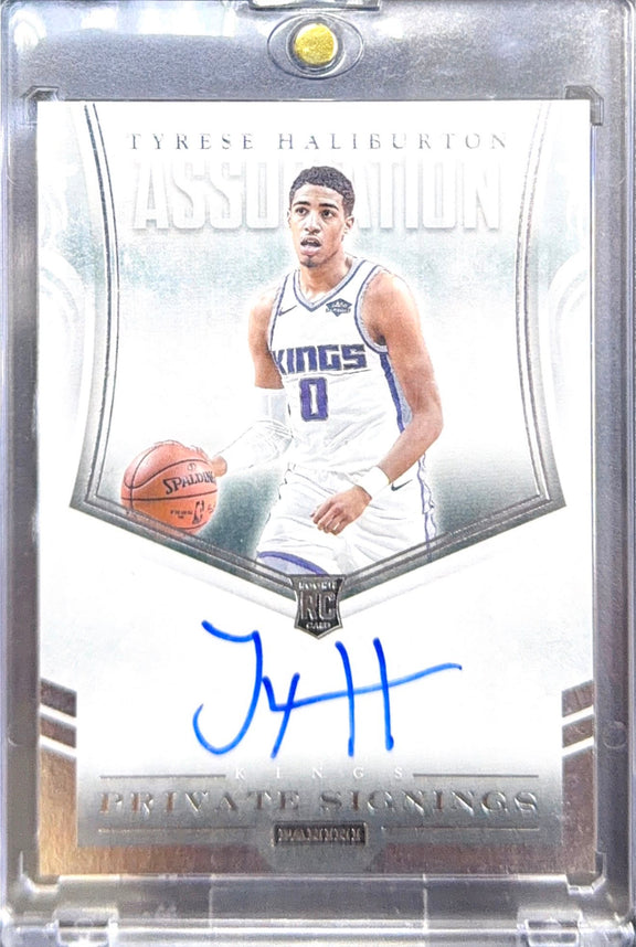 Tyrese Haliburton 2020-21 Panini Absolute Tyrese Haliburton Rookie Private Signings Autograph