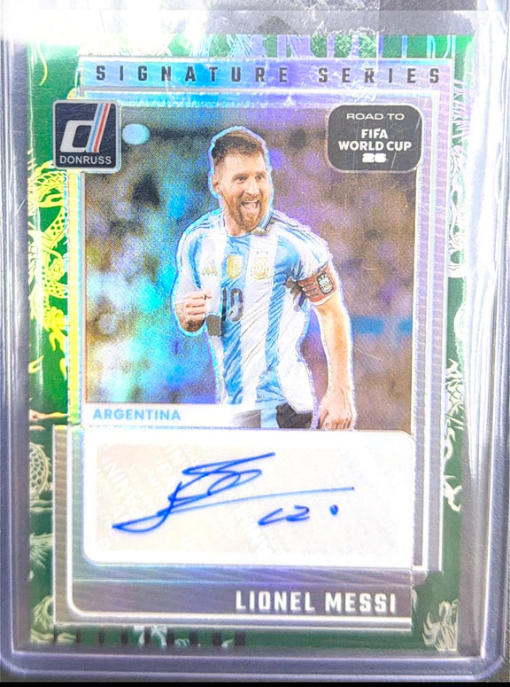 Lionel Messi 2025-26 Panini Donruss Road to FIFA World Cup 2026 Lionel Messi Signature Series Green Dragon / Dragon Scale Autograph /199