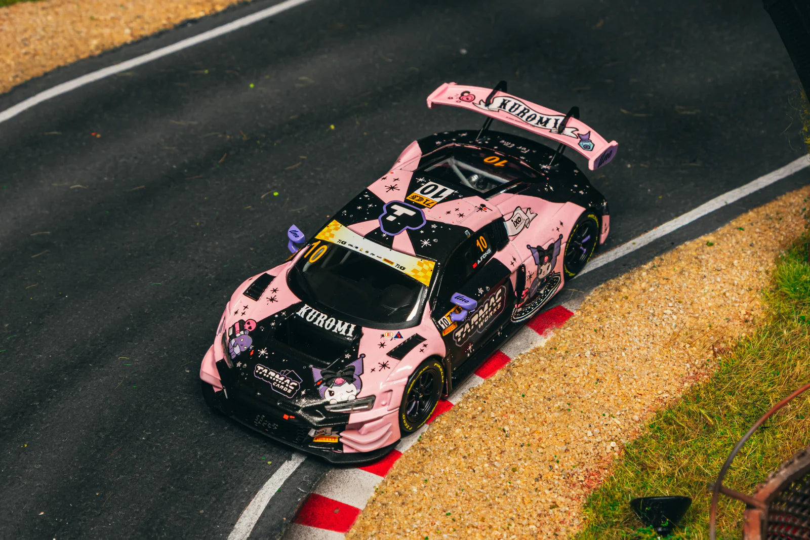 Tarmac Works 1/43 Audi R8 GT3 マカオ2024 #10 ポスター付き｜香港